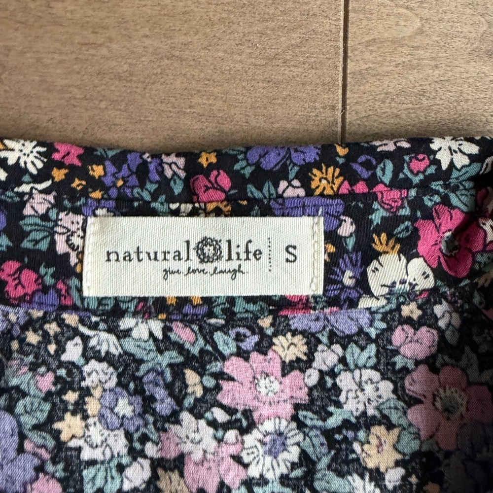 NATURAL LIFE Black Floral Tiered Long-Sleeve Maxi Dress - Picture 3 of 6